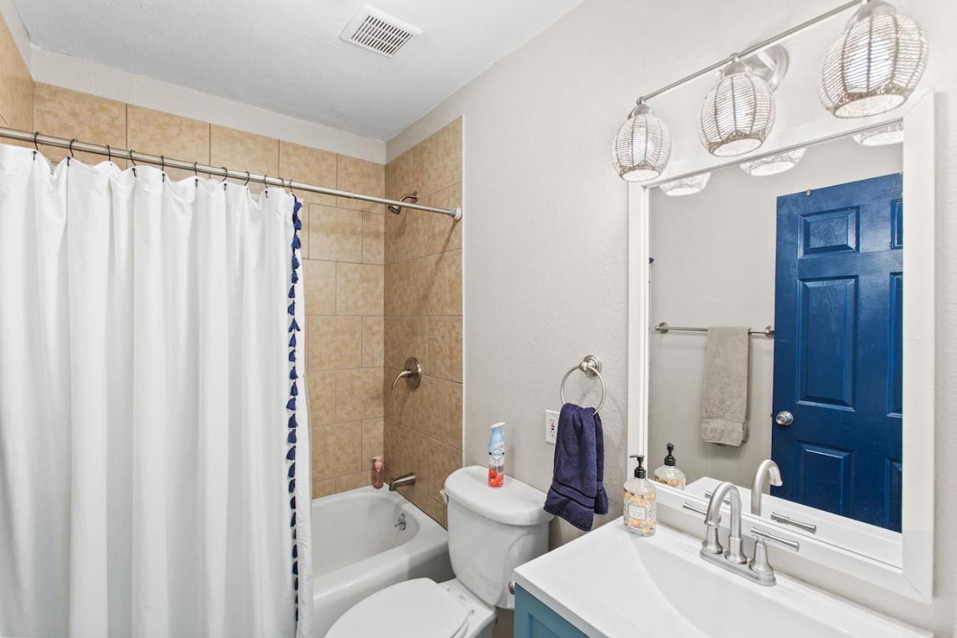 The Blue Oasis With Handicap Ramp Access Dog Friendly & Cowboy Pool Galveston Exterior photo